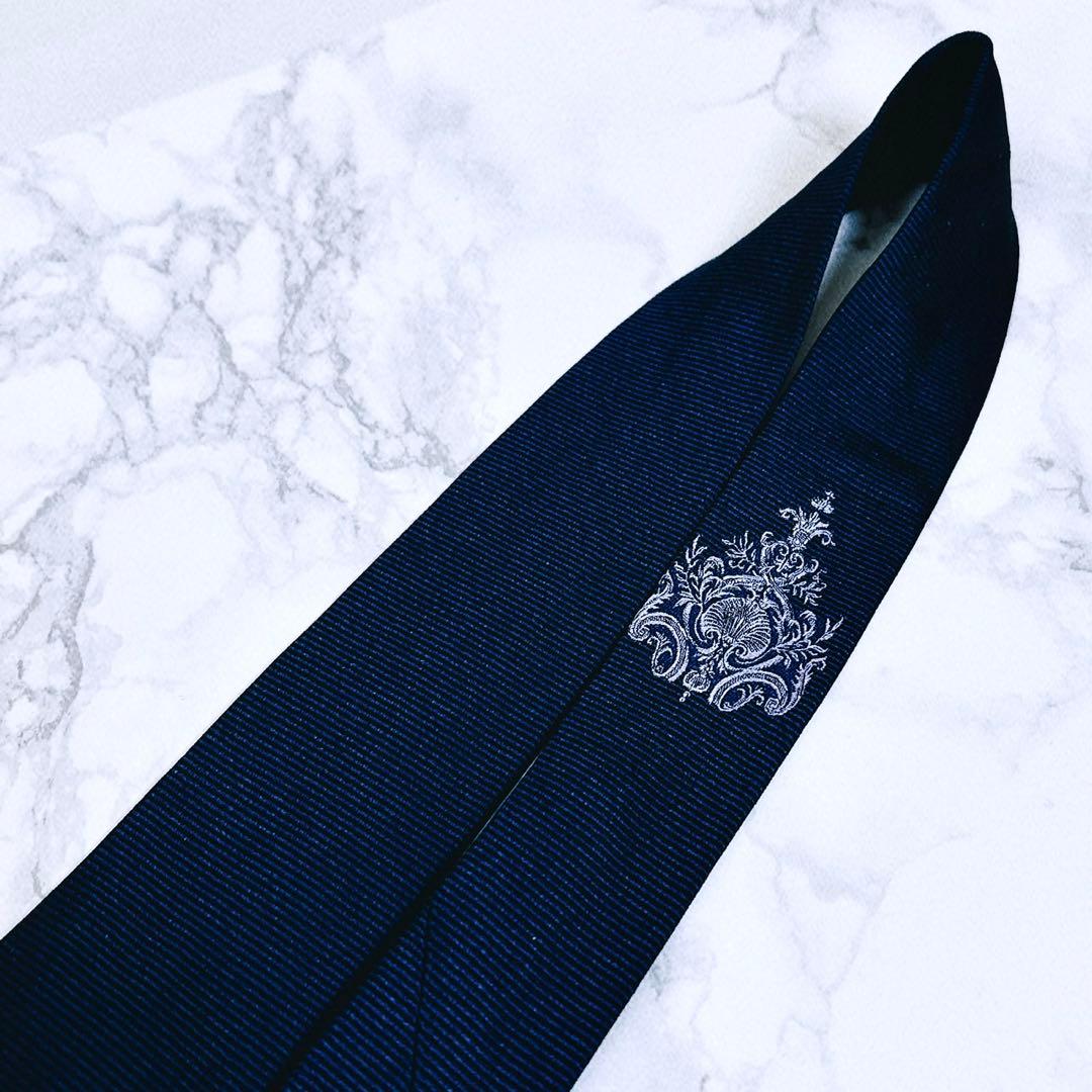✨希少デザイン✨ドミニクフランス　大剣に紋章の刺繍　最高級ライン　ネクタイ