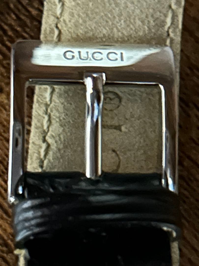 GUCCI 5500Mブラックダイヤル レザーベルト クォーツ時計