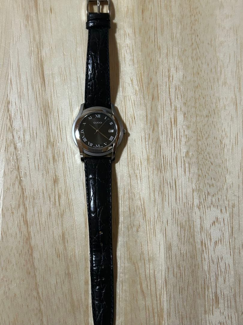 GUCCI 5500Mブラックダイヤル レザーベルト クォーツ時計