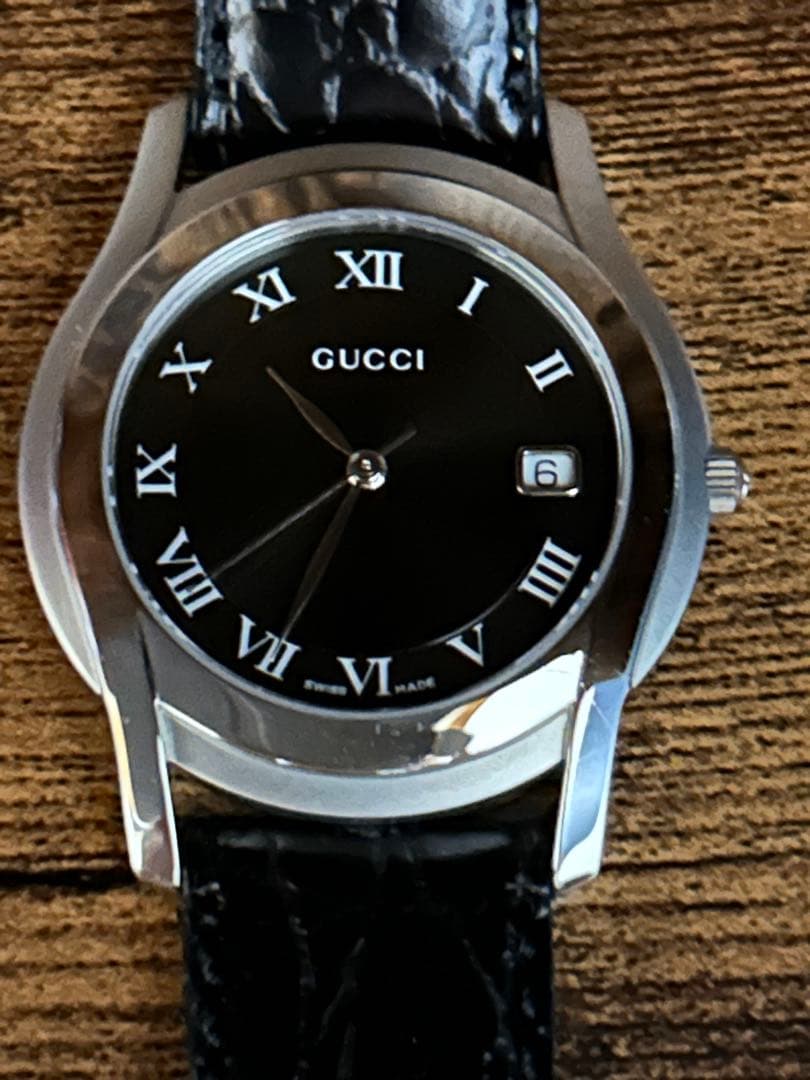 GUCCI 5500Mブラックダイヤル レザーベルト クォーツ時計