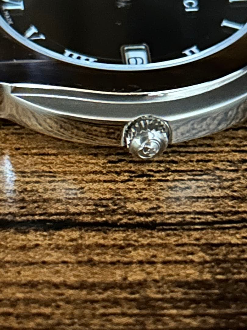 GUCCI 5500Mブラックダイヤル レザーベルト クォーツ時計