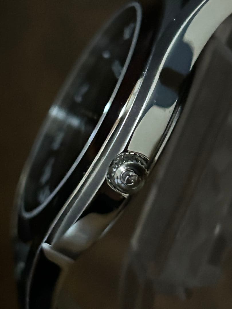 GUCCI 5500Mブラックダイヤル レザーベルト クォーツ時計