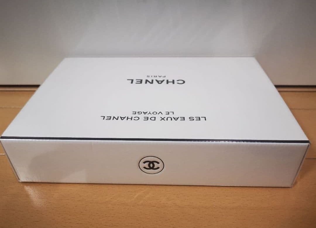 ギフトBOX　シャネル レ ゾー ドゥ シャネル ル ヴォワヤージュ　3本