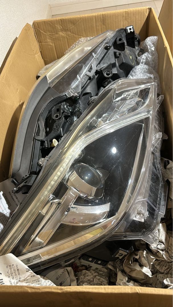 210系クラウンヘッドライト