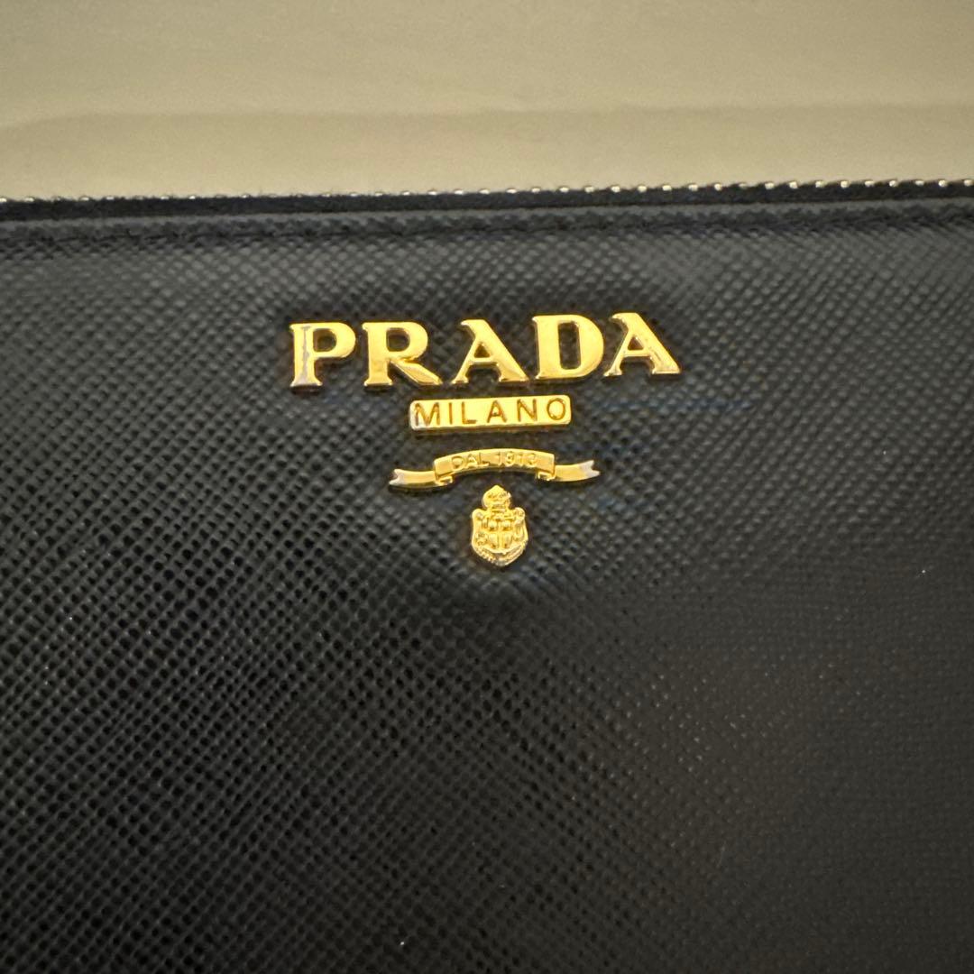 ケン　　PRADA サフィアーノレザー 長財布 ブラック
