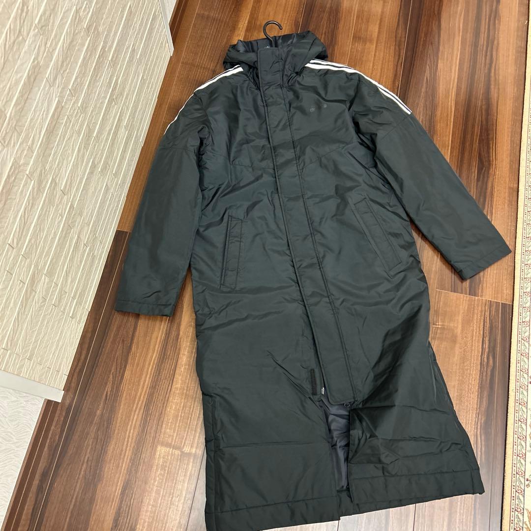 新品　adidas ベンチコート 軽量トリコット起毛　暖かい　背中ブラックロゴ