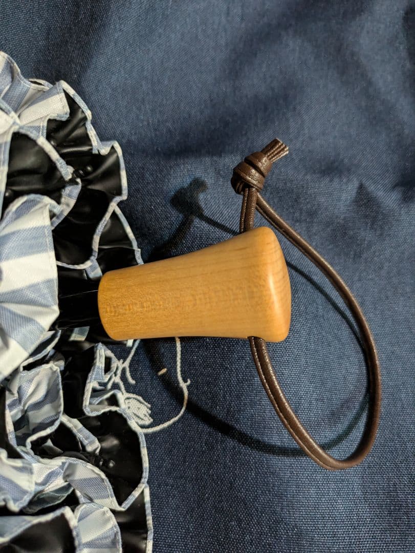 【木ストレート手元】サンバリア100折りたたみ日傘