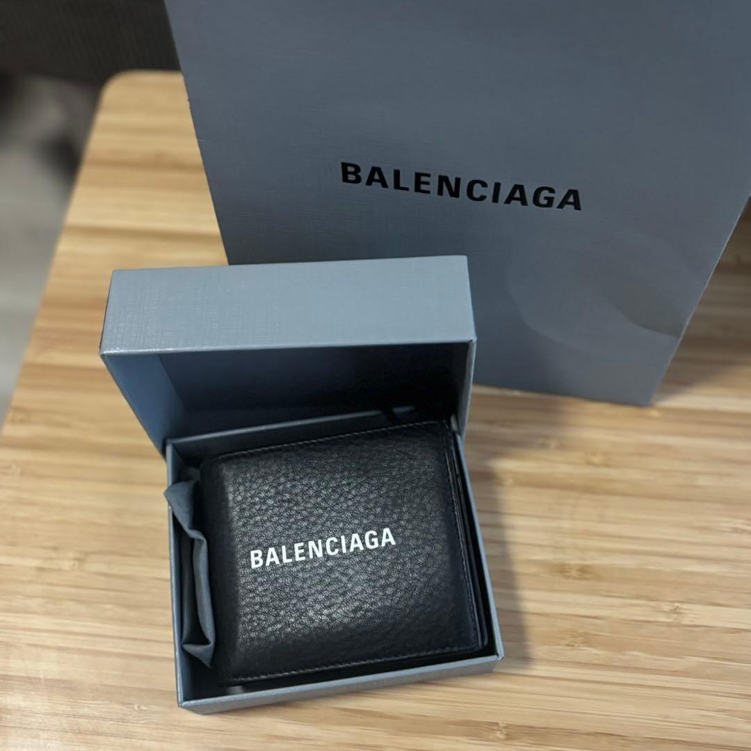 バレンシアガ エブリデイ 二つ折り財布 ブラック
