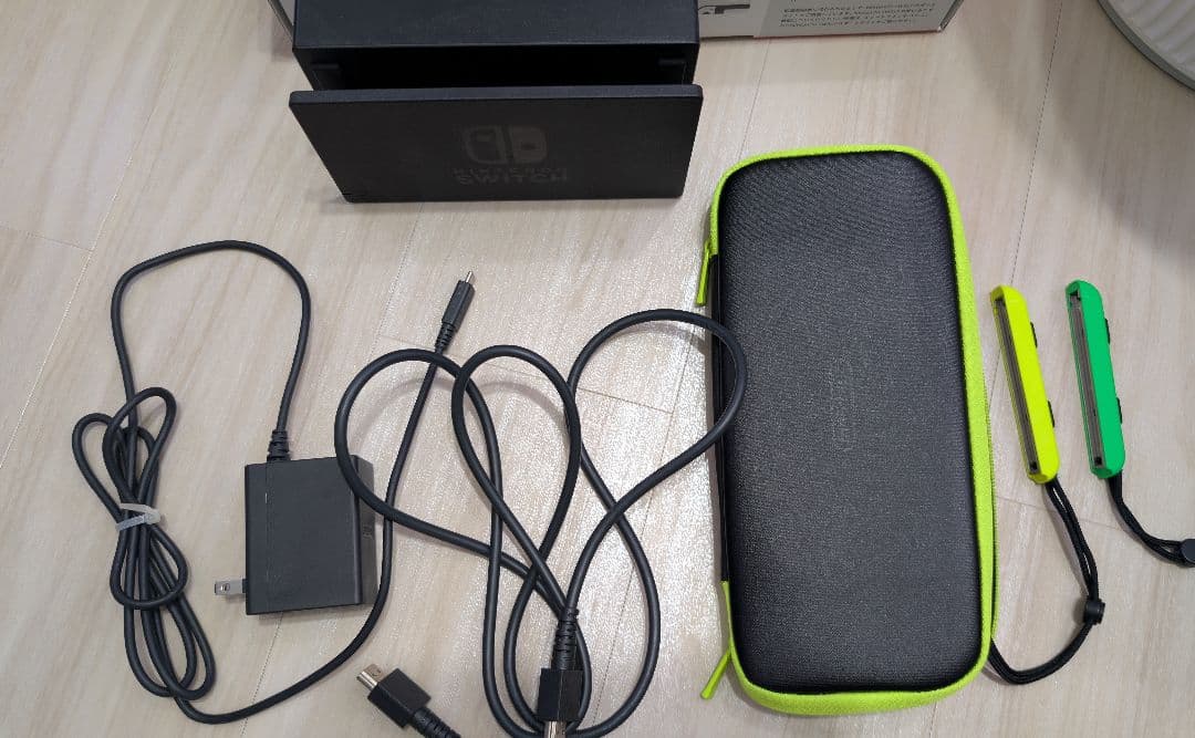 Nintendo Switch 本体 グリーン/イエロー
