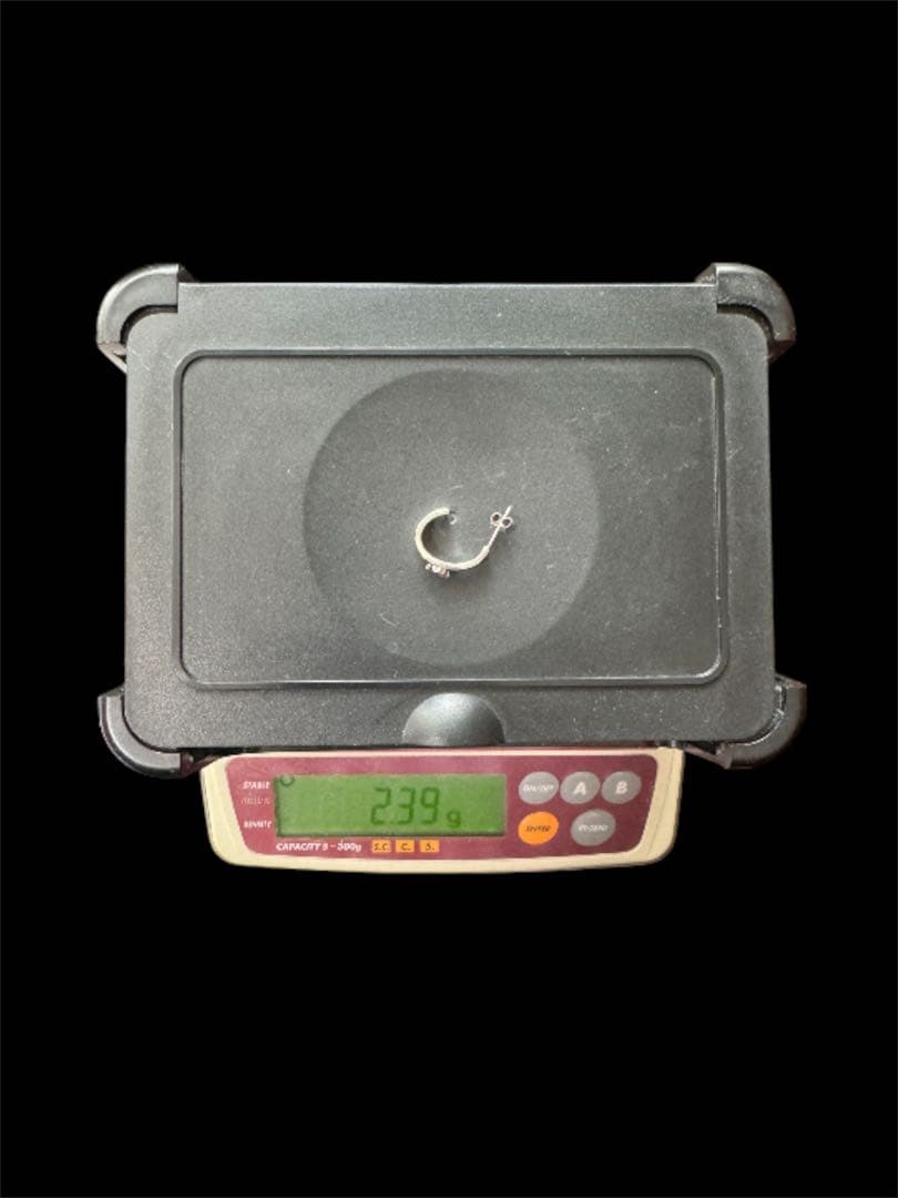 ☆A&G シルバー925 クロスモチーフピアス片耳☆ 新品・希少 即落札 即発送