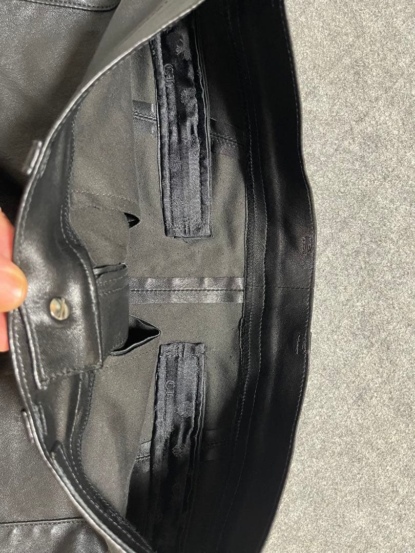 レアな　クロムハーツ　クロスボール　ボタン　タガー　レザーショートパンツ 黒