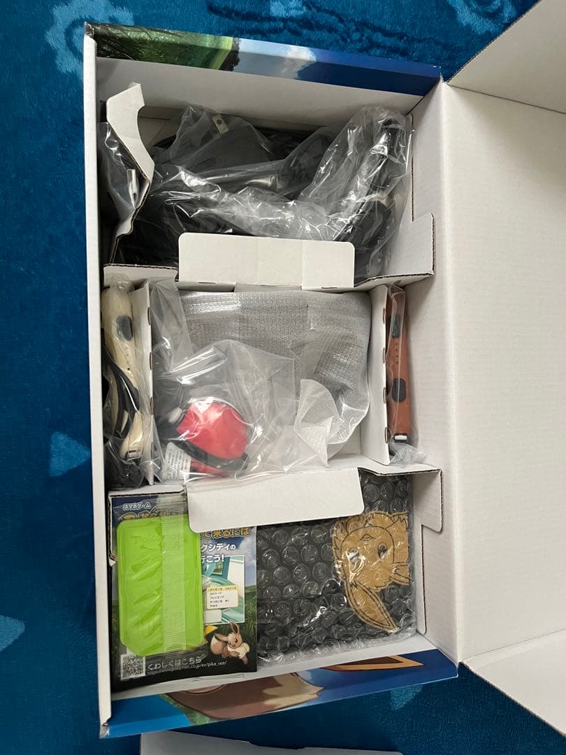 NINTENDO Switch 本体