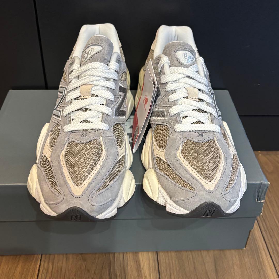 【新品未使用】ニューバランス U9060LBA 24.5cm
