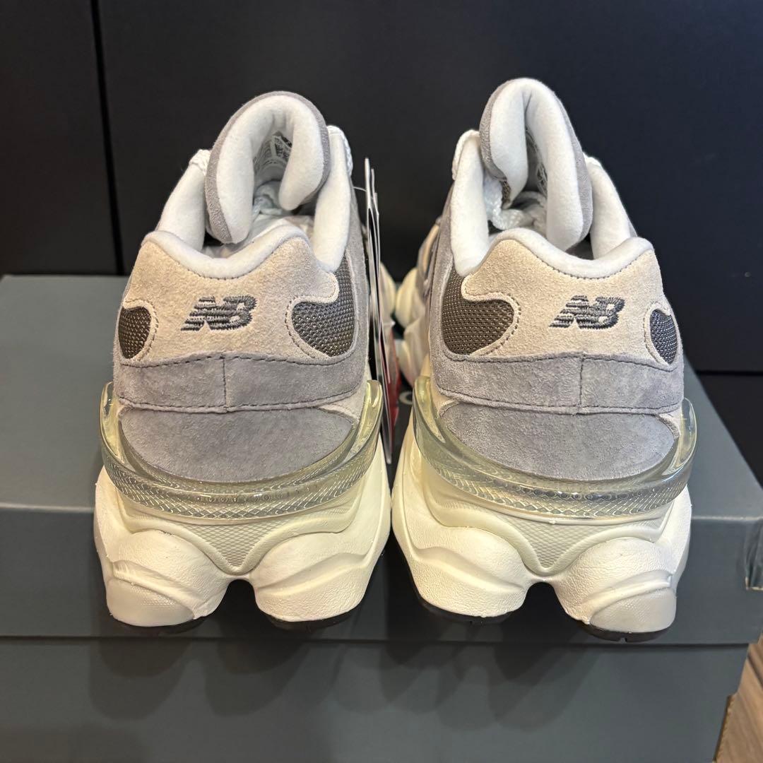 【新品未使用】ニューバランス U9060LBA 24.5cm