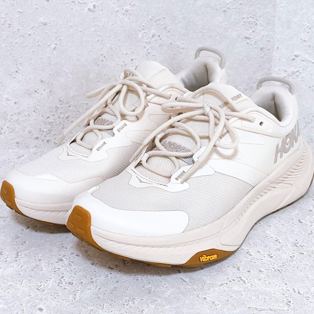 美品 ホカオネオネ トランスポート ランニングシューズ ビブラム 25 ベージュ
