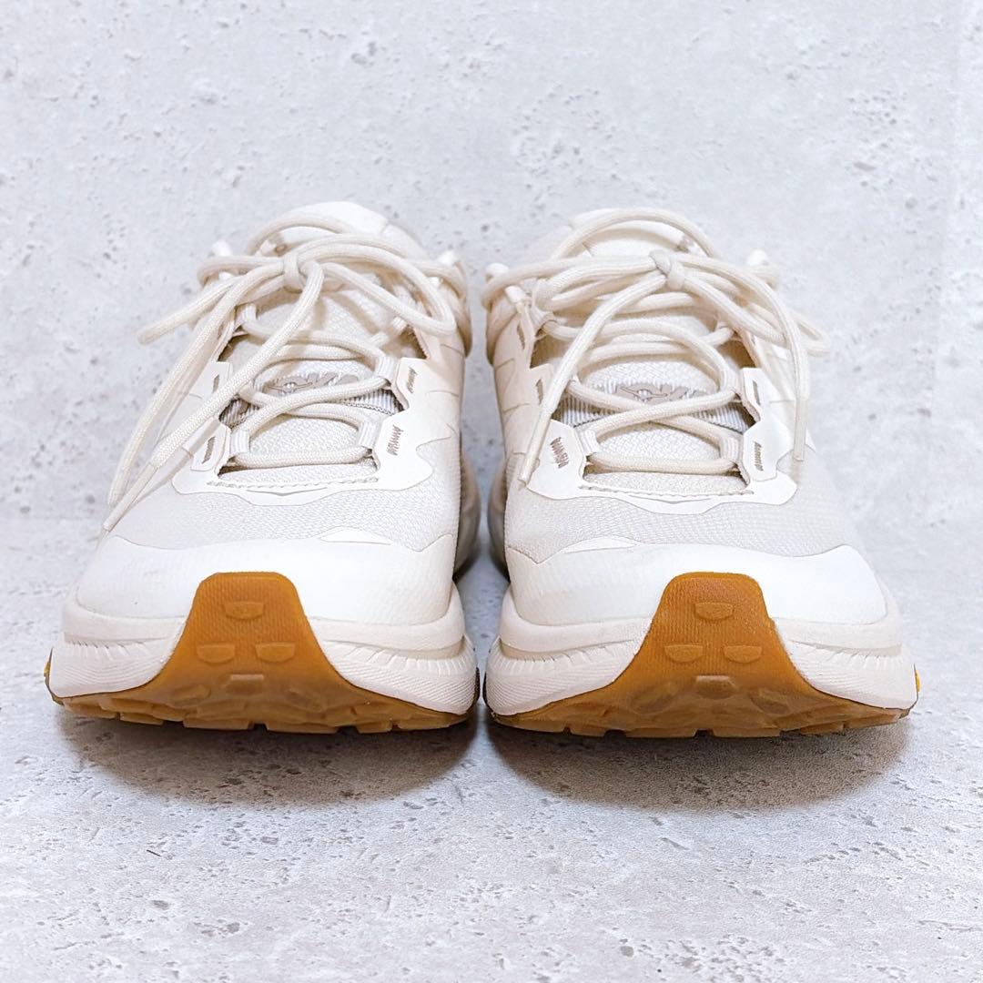 美品 ホカオネオネ トランスポート ランニングシューズ ビブラム 25 ベージュ