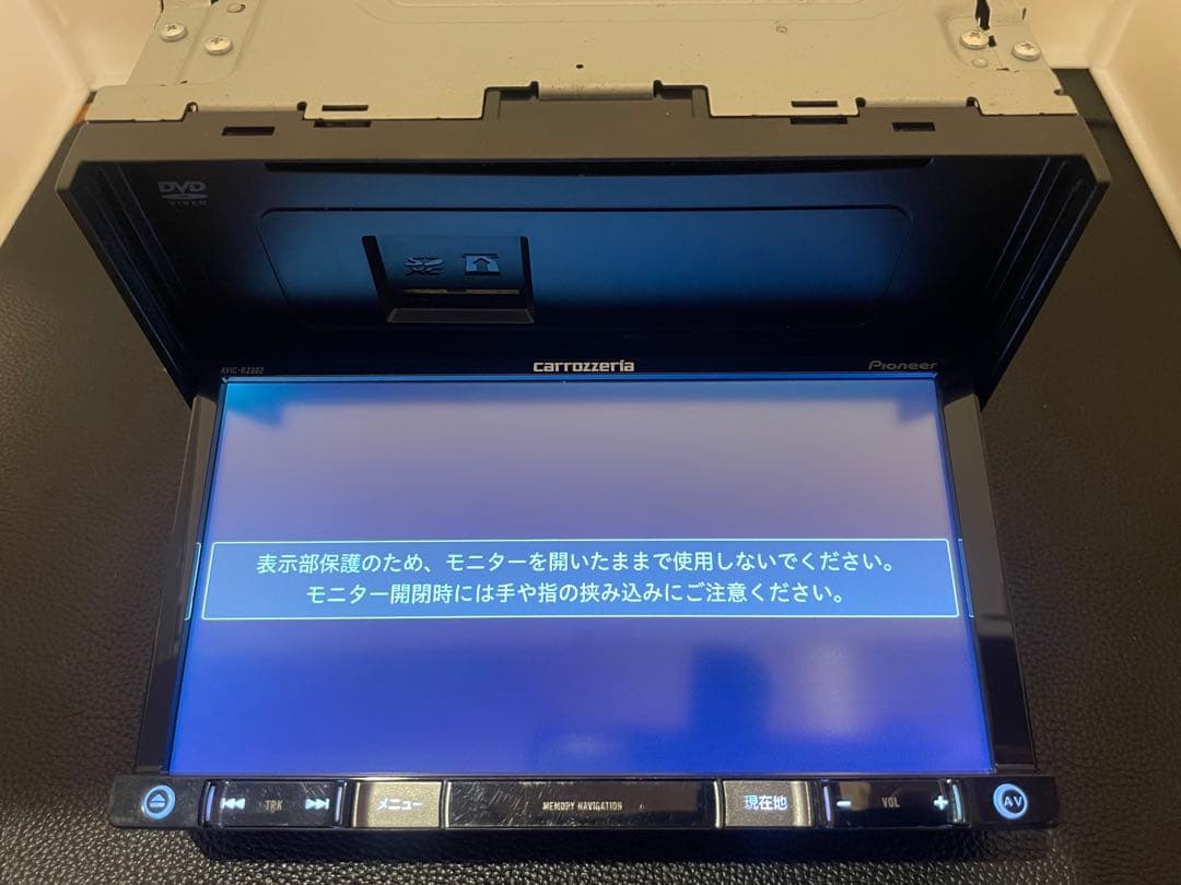 最新地図楽ナビAVIC-RZ302中古180mm7Ｖ型ワンセグTV 最新オービス