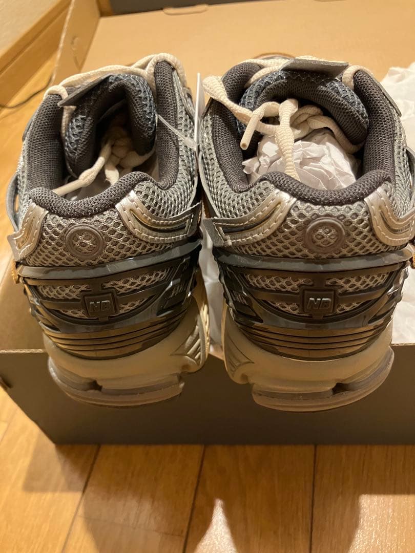 新品未使用　ニューバランス　U1906AA 24cm