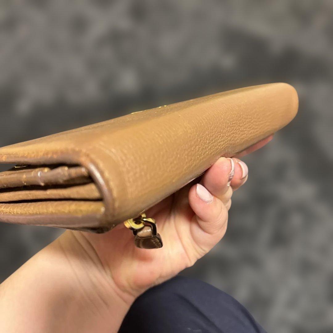 PRADA プラダ 二つ折り 長財布　茶色 ブラウン パスケース シボ革　希少品