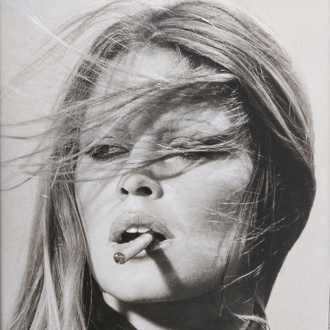 洋書 CELEBRITY: The photographs of T.O'NEILL