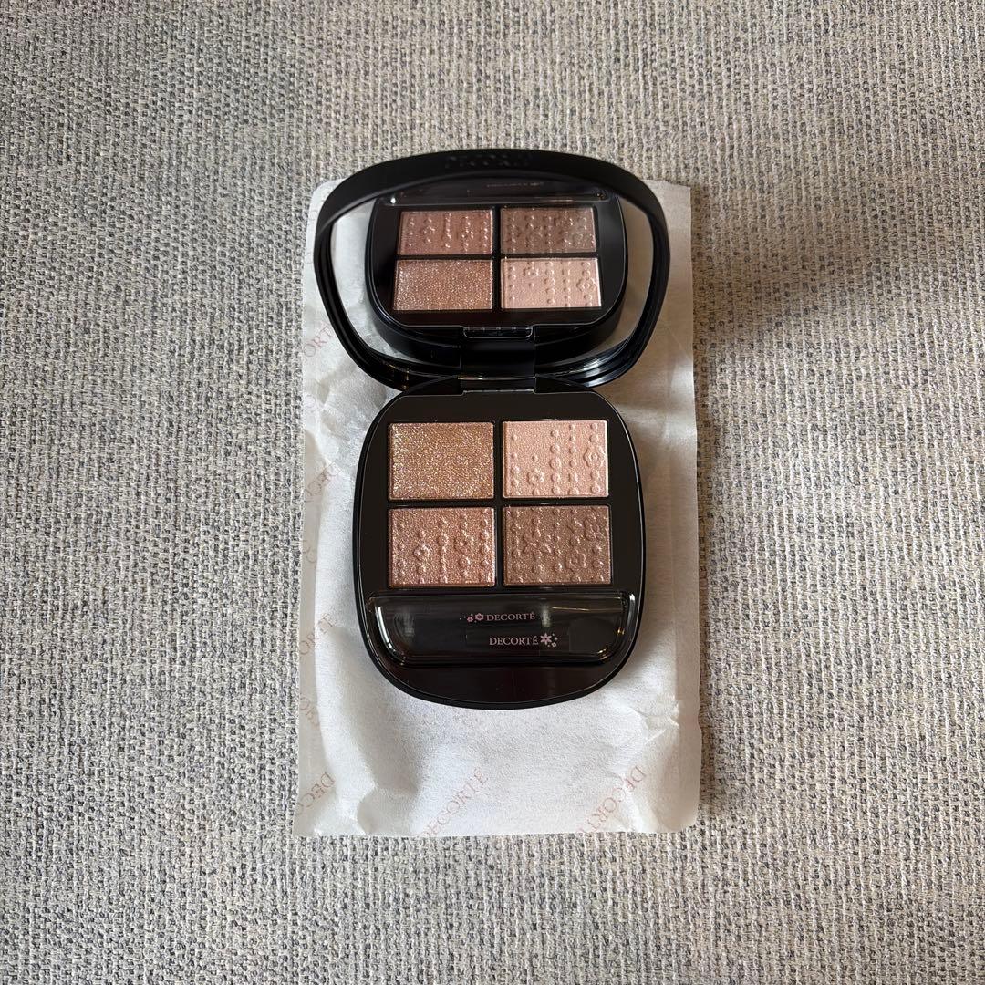 コスメデコルテ　スキンシャドウ　デザイニング　パレット　エターナルブルーム