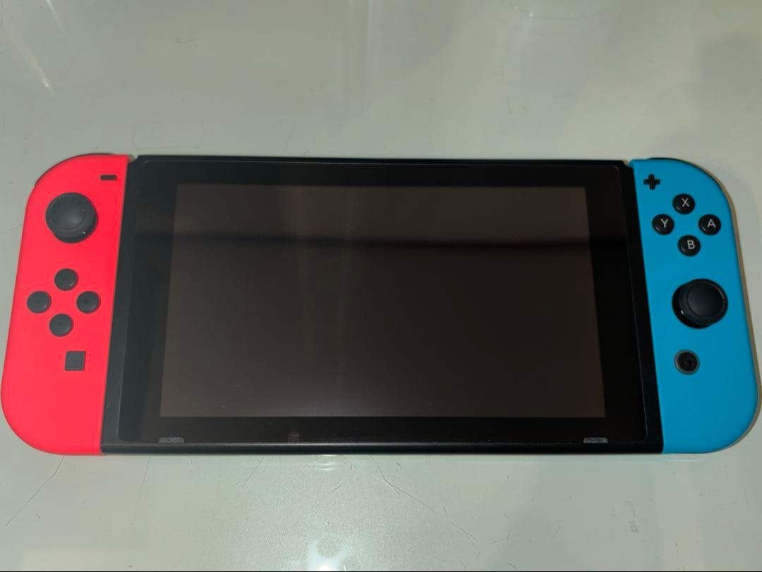 任天堂　Nintendo Switch 青/赤 本体のみ