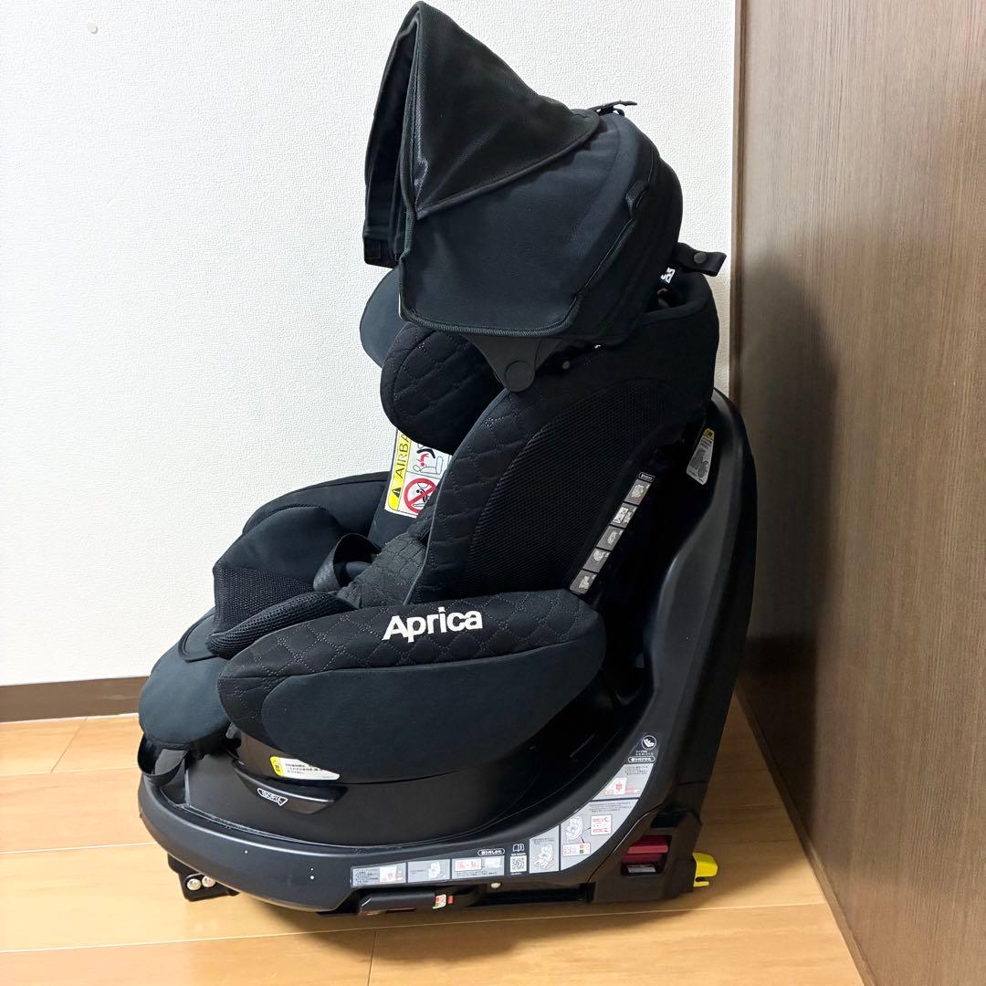 【美品】Aprica フラディア グロウ ISOFIX 2022357 黒 ①