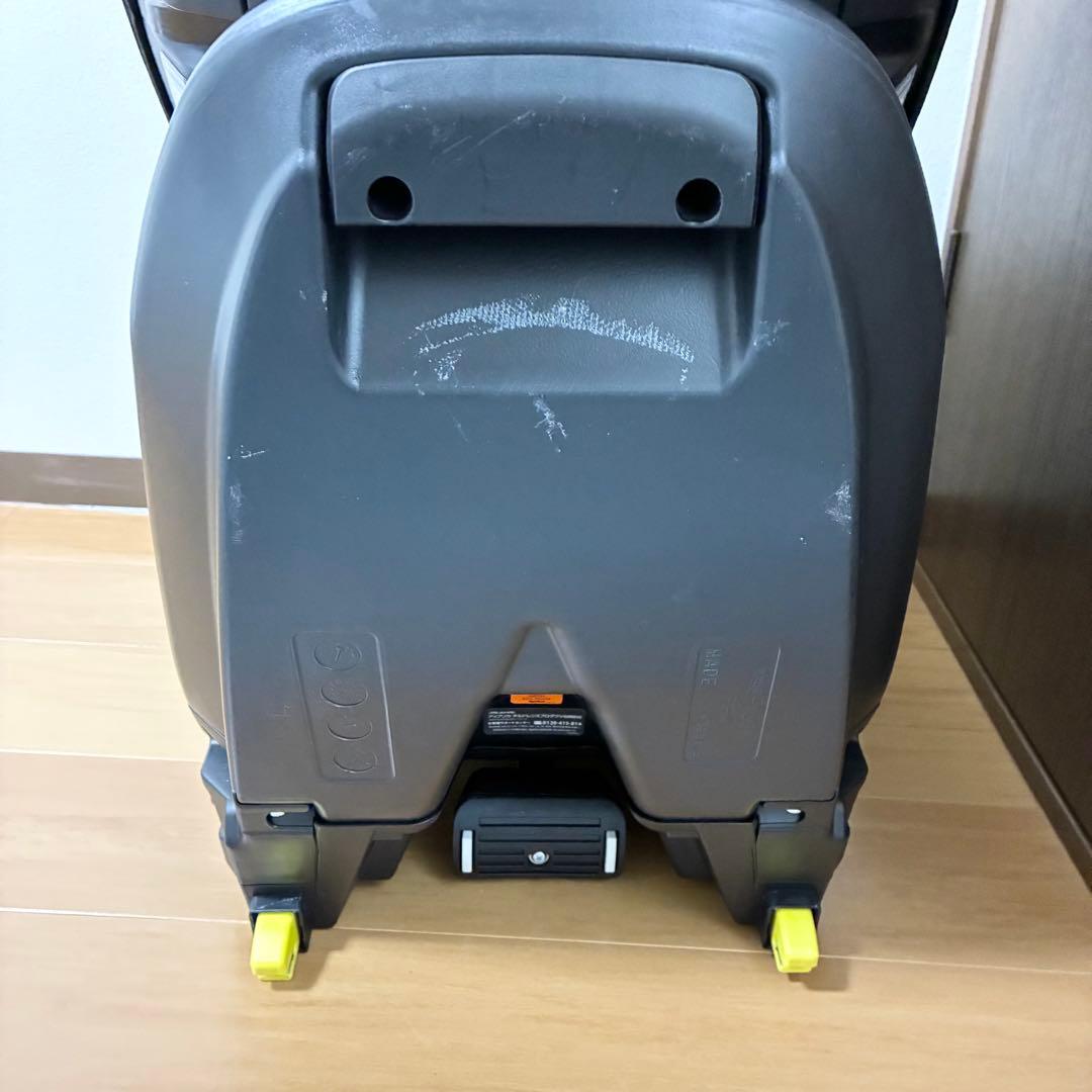 【美品】Aprica フラディア グロウ ISOFIX 2022357 黒 ①