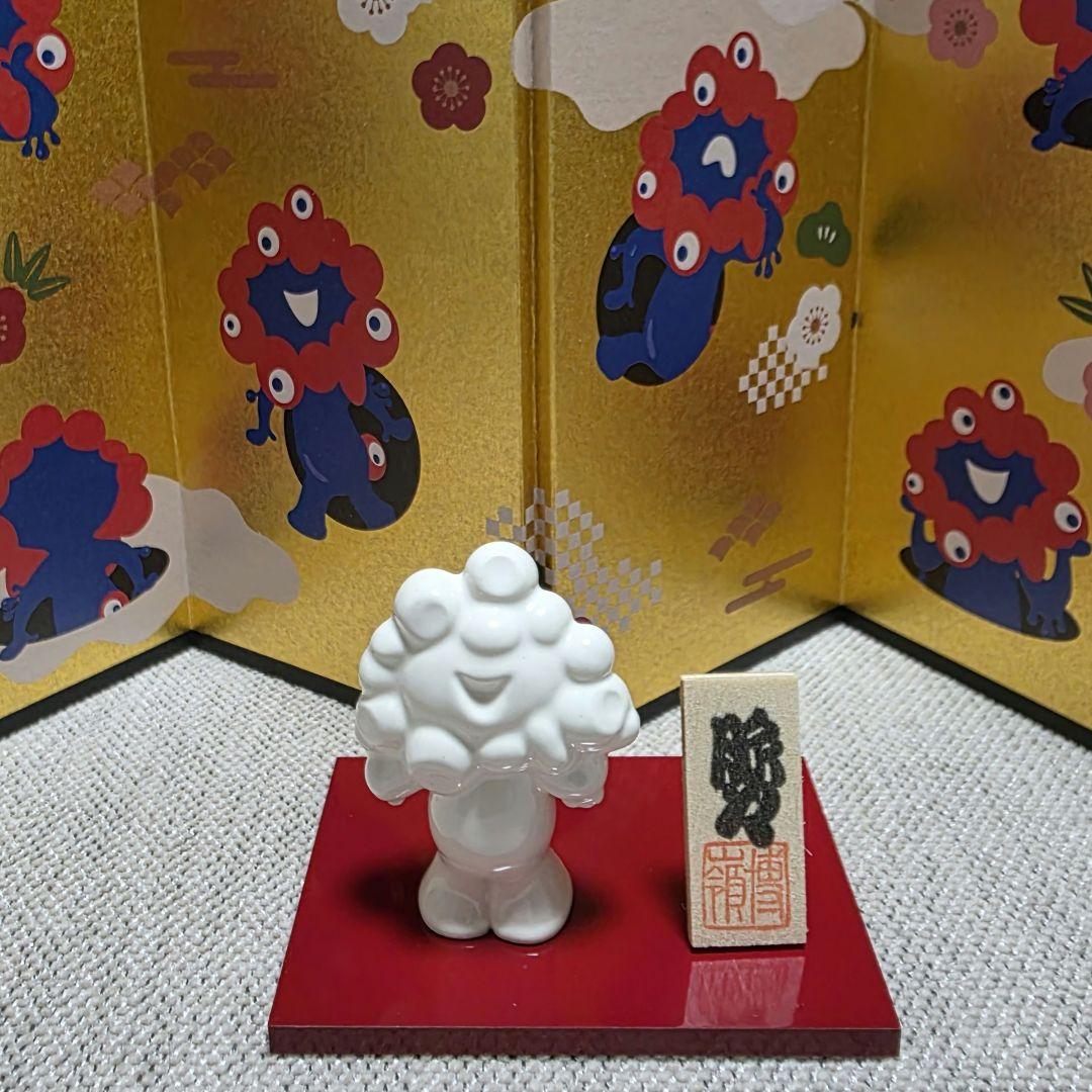 入手困難 大阪・関西万博 伝統工芸品 京焼人形 ミャクミャク 白 四面屏風