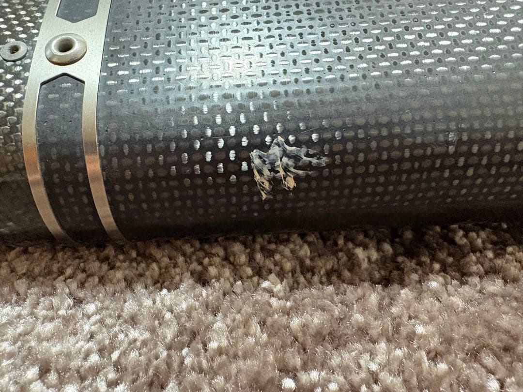 AKRAPOVIC カーボンファイバー マフラー