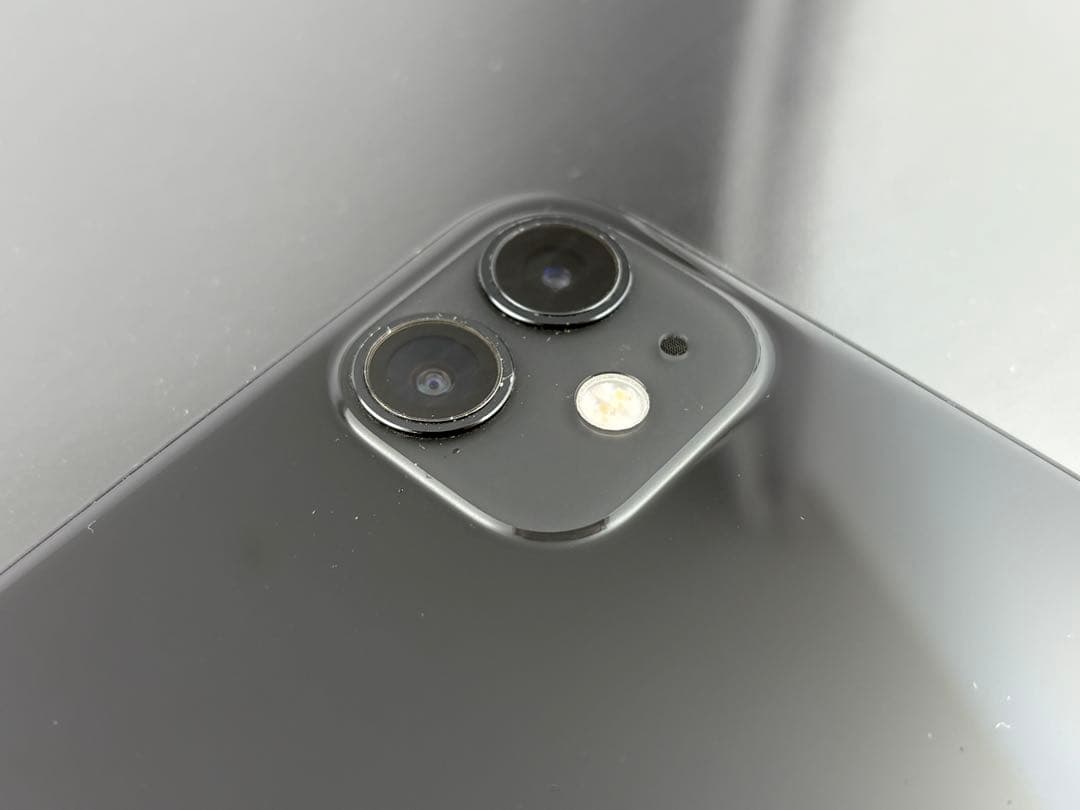 iPhone11 アイフォン 64GB ブラック SIM解除