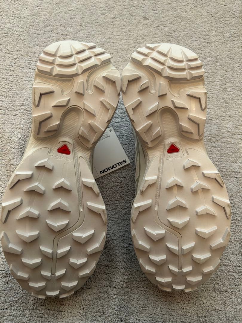 M*u様 SALOMON S-LAB XT 6 ホワイト　24