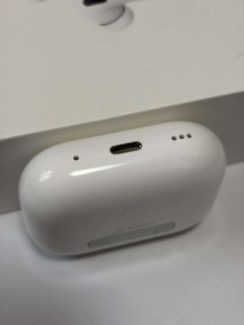 AirPods Pro 2(第2世代)本体 充電ケース付(LIghtning)