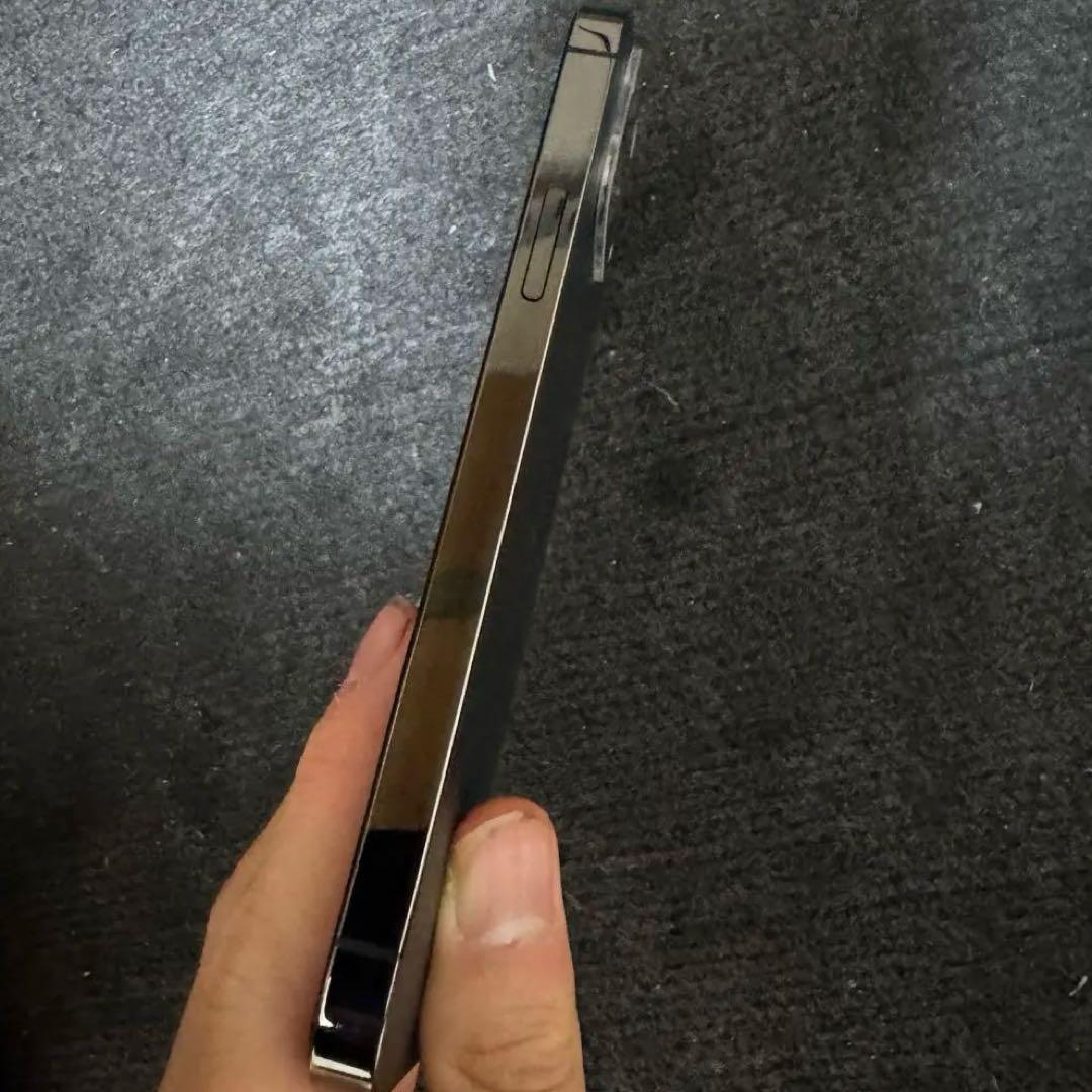 美品　Apple iPhone 12 Pro グラファイト 本体