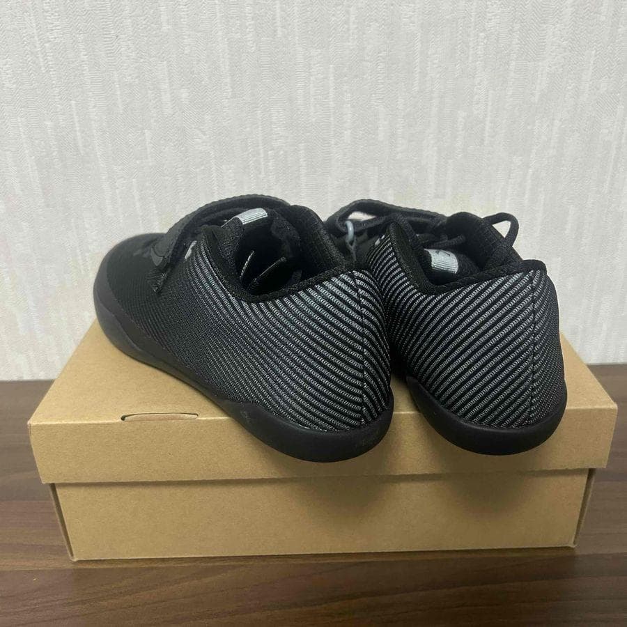 Velaasa Revolution 27cm ヴェラーサ スロシュー スパイク