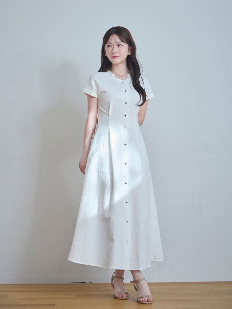 新品・未使用★overE★ドライタッチサッカーシャツワンピース★ホワイト★90