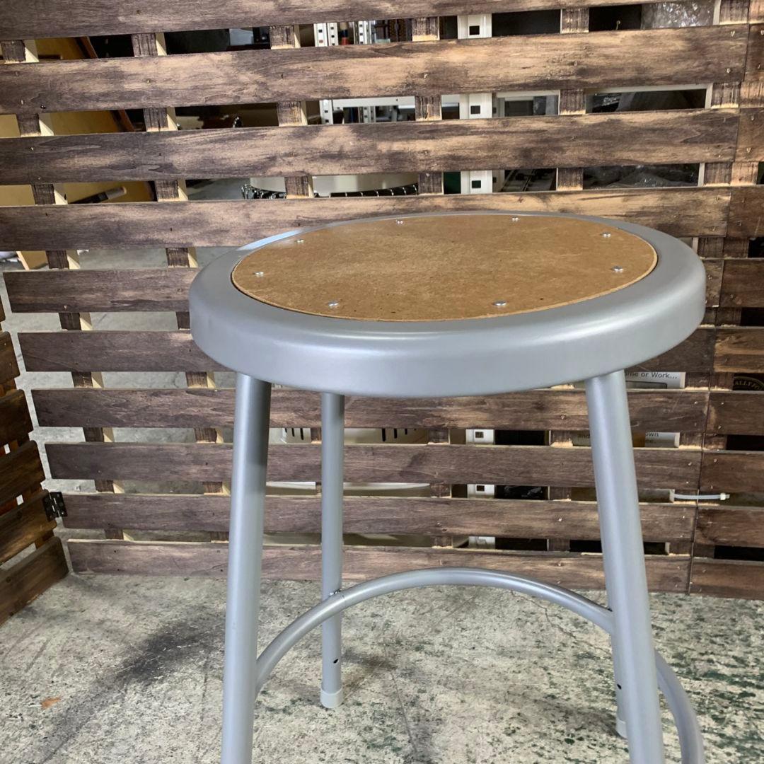 J822 LAB STOOL Mサイズ パシフィックファニチャーサービス