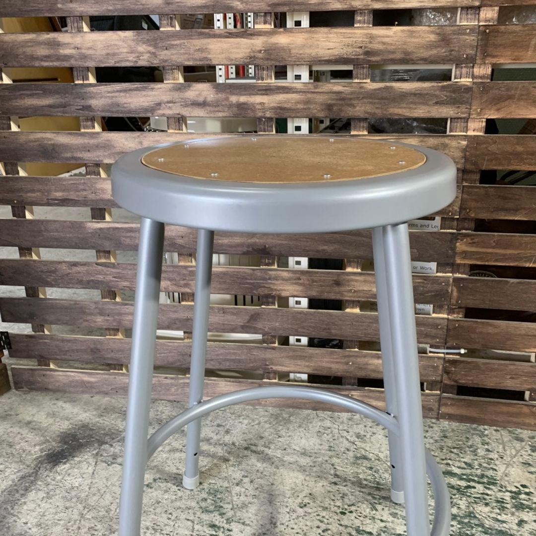 J822 LAB STOOL Mサイズ パシフィックファニチャーサービス