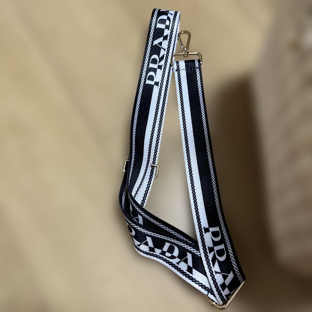 かごバッグ ホワイト/ブラック