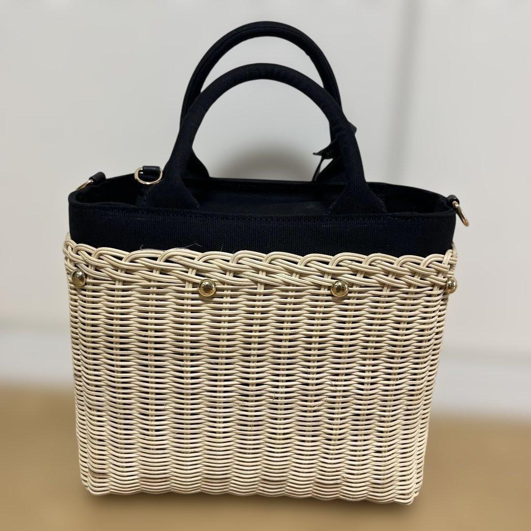 かごバッグ ホワイト/ブラック