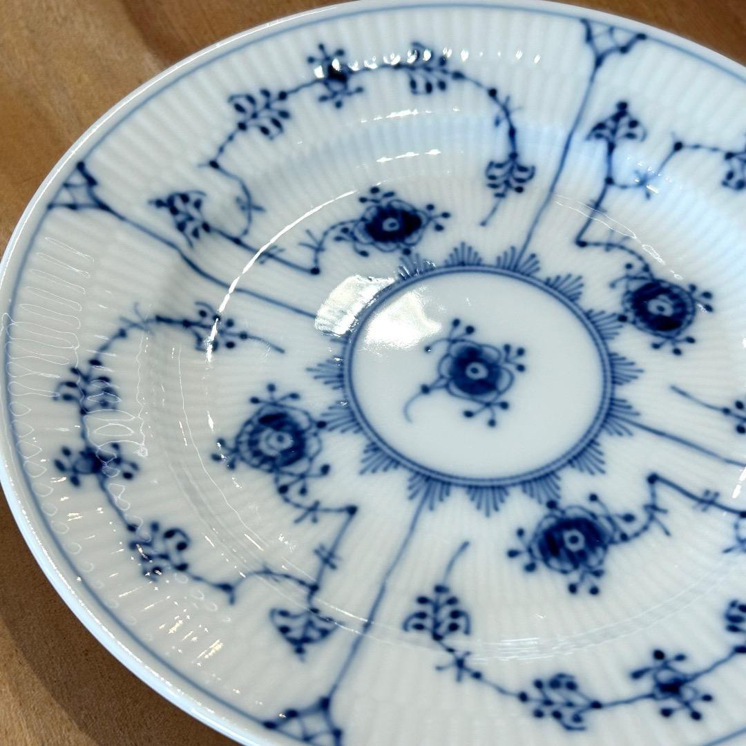 ロイヤルコペンハーゲン②★同一サイン２枚組プレイン★１7cmケーキ皿★美品