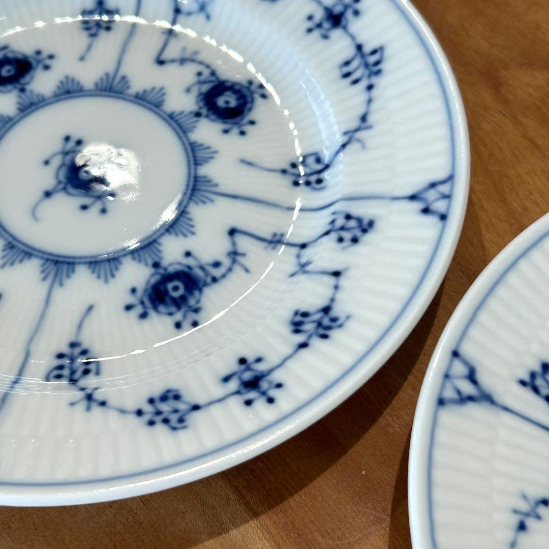 ロイヤルコペンハーゲン②★同一サイン２枚組プレイン★１7cmケーキ皿★美品