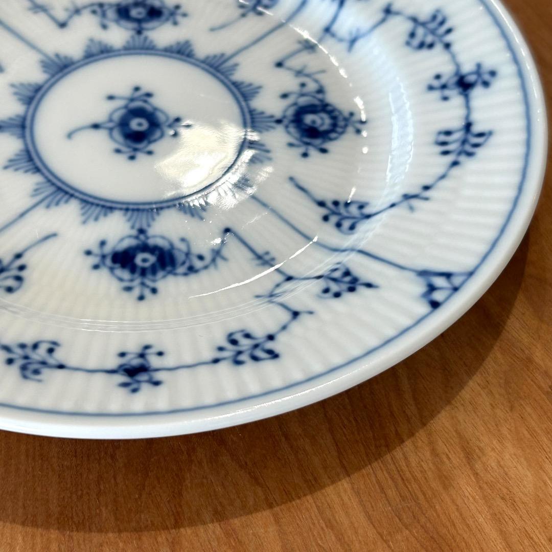 ロイヤルコペンハーゲン②★同一サイン２枚組プレイン★１7cmケーキ皿★美品