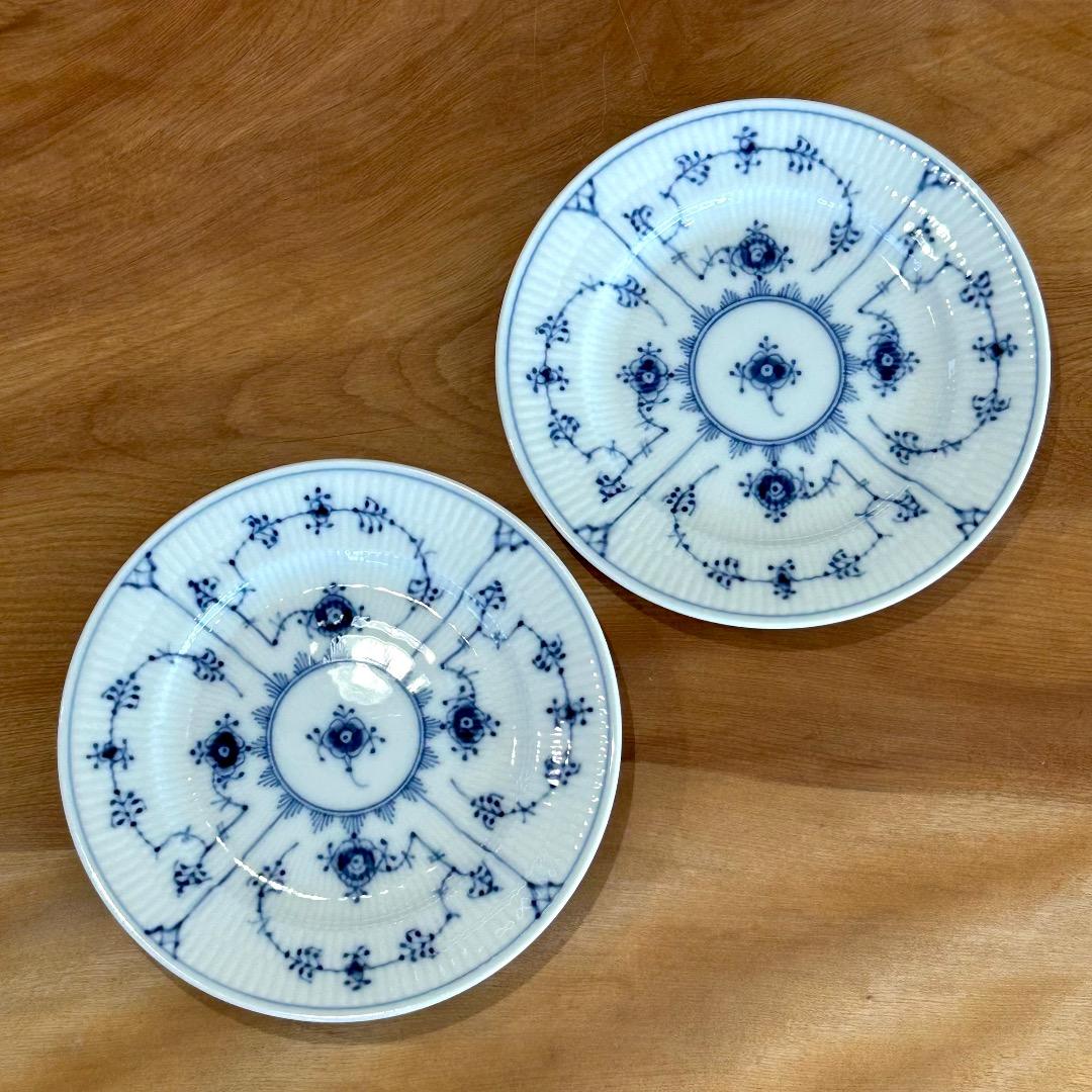 ロイヤルコペンハーゲン②★同一サイン２枚組プレイン★１7cmケーキ皿★美品