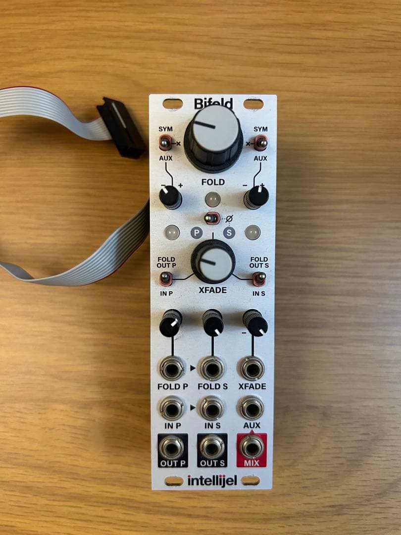 intellijel Bifold モジュラーシンセサイザー