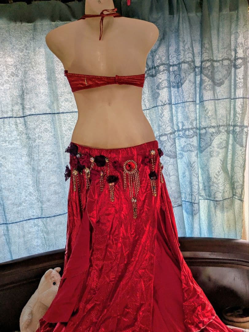 ベリーダンス 衣装 セットアップ レッド ブラ スカート 発表会 練習 新品