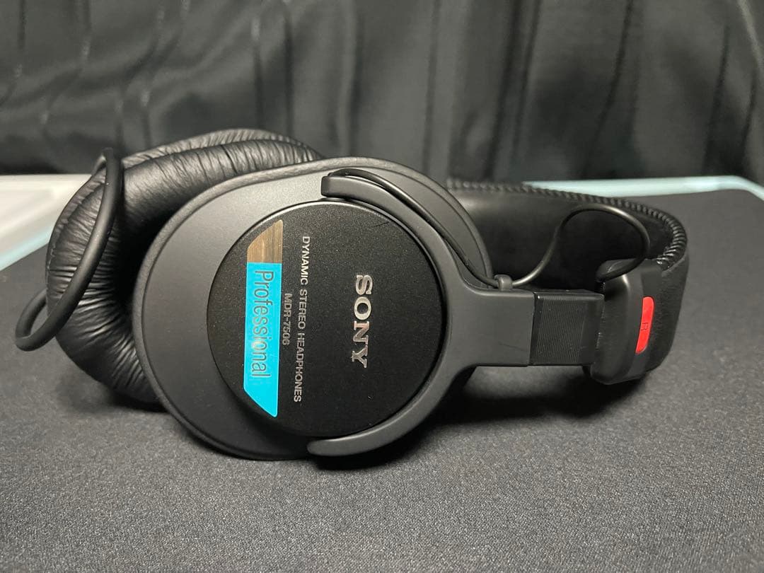 SONY MDR-7506 スタジオモニターヘッドフォン