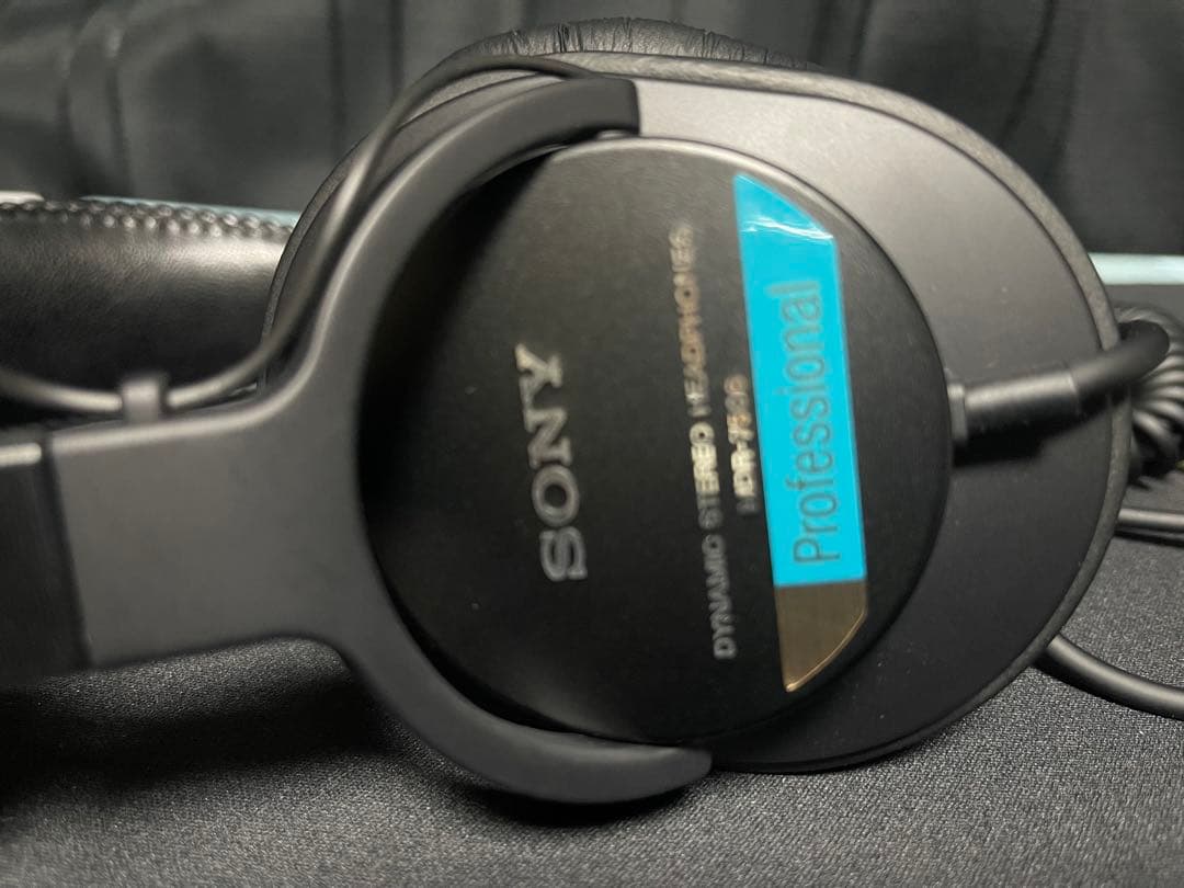 SONY MDR-7506 スタジオモニターヘッドフォン