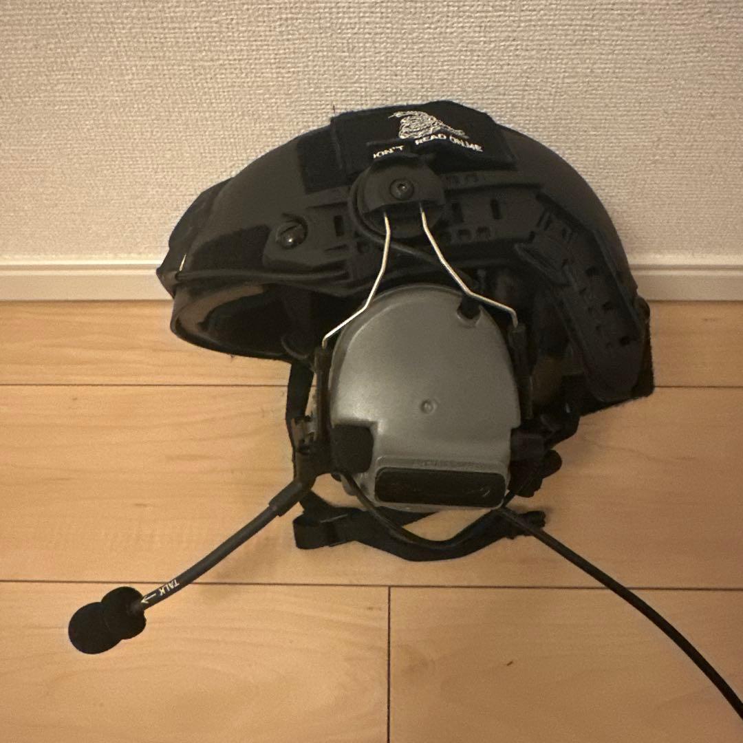 サバゲー引退品　(ベスト、上下、ヘルメット、インカム、ヘッドセット、マーカー)