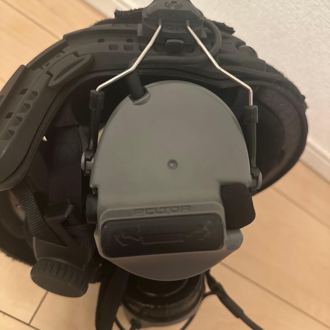 サバゲー引退品　(ベスト、上下、ヘルメット、インカム、ヘッドセット、マーカー)